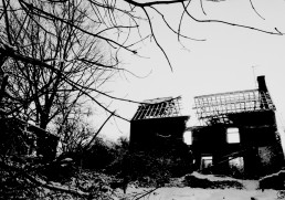 DERELICT 2 GROVE FARMHOUSE HENLEY ROAD LATE 70’S