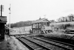 REDUNDANT LITTLE BEALINGS SIGNAL BOX